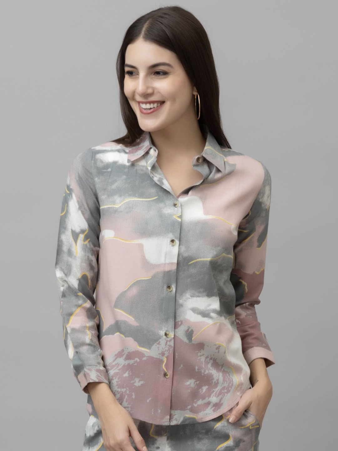 

PURYS Women Abstract Printed Spread Collar Casual Shirt, Grey