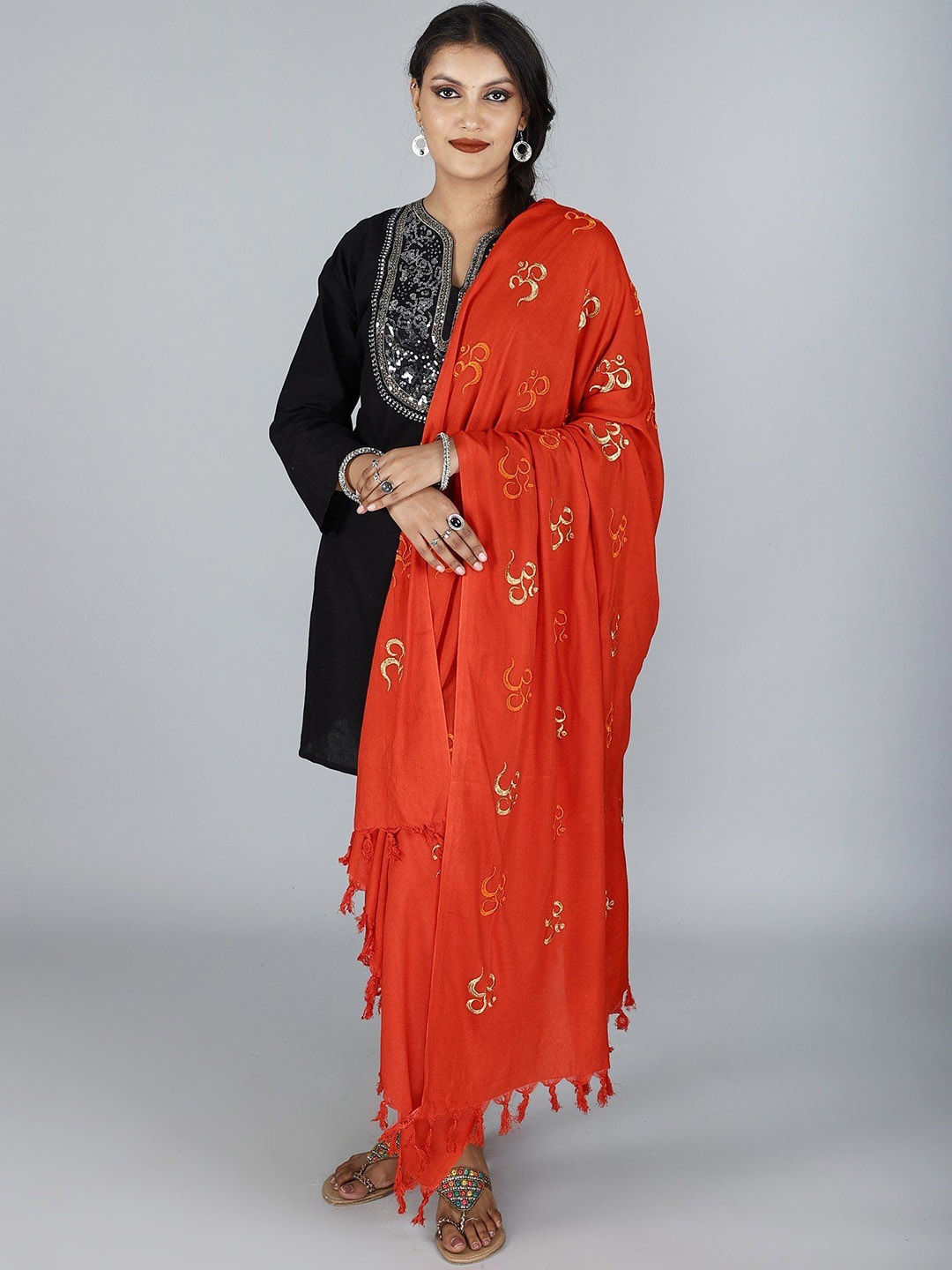 

Exotic India Women Ethnic Motifs Embroidered Shawl, Red