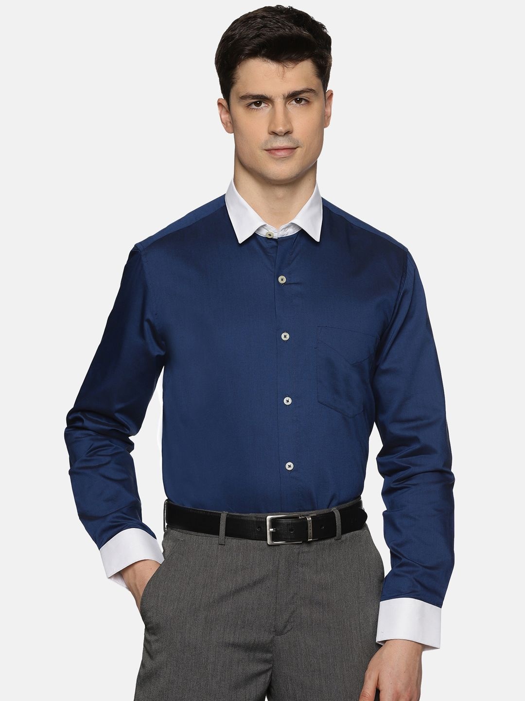 

THE FORMAL CLUB Men Solid Contrast Collar Formal Shirt, Navy blue