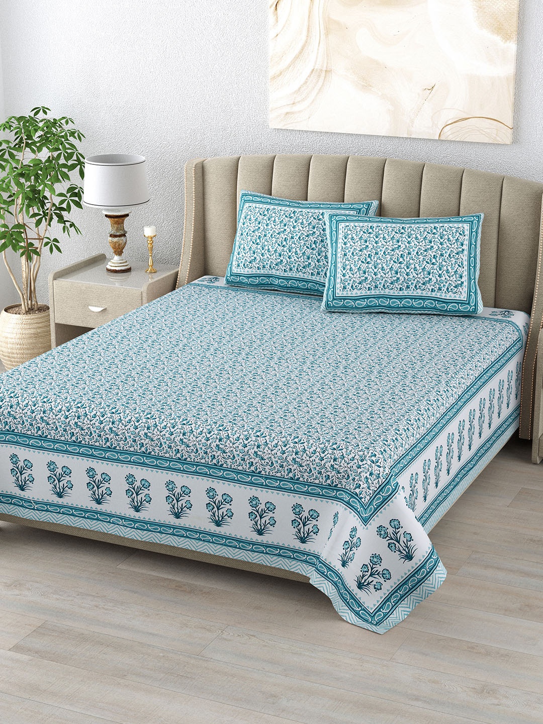

DE CAMA Blue & White Floral 300 TC Pure Cotton King Bedsheet With 2 Pillow Covers
