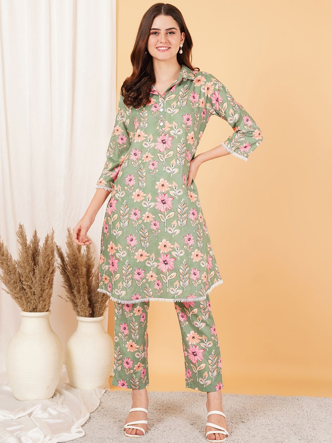 

Growish Floral Printed Shirt Collar Tunic & Trouser, Green