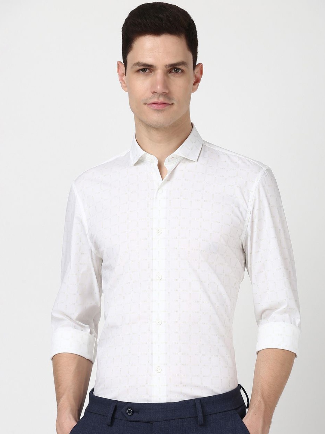 

Peter England Men Micro Ditsy Printed Spread Collar Formal Shirt, White