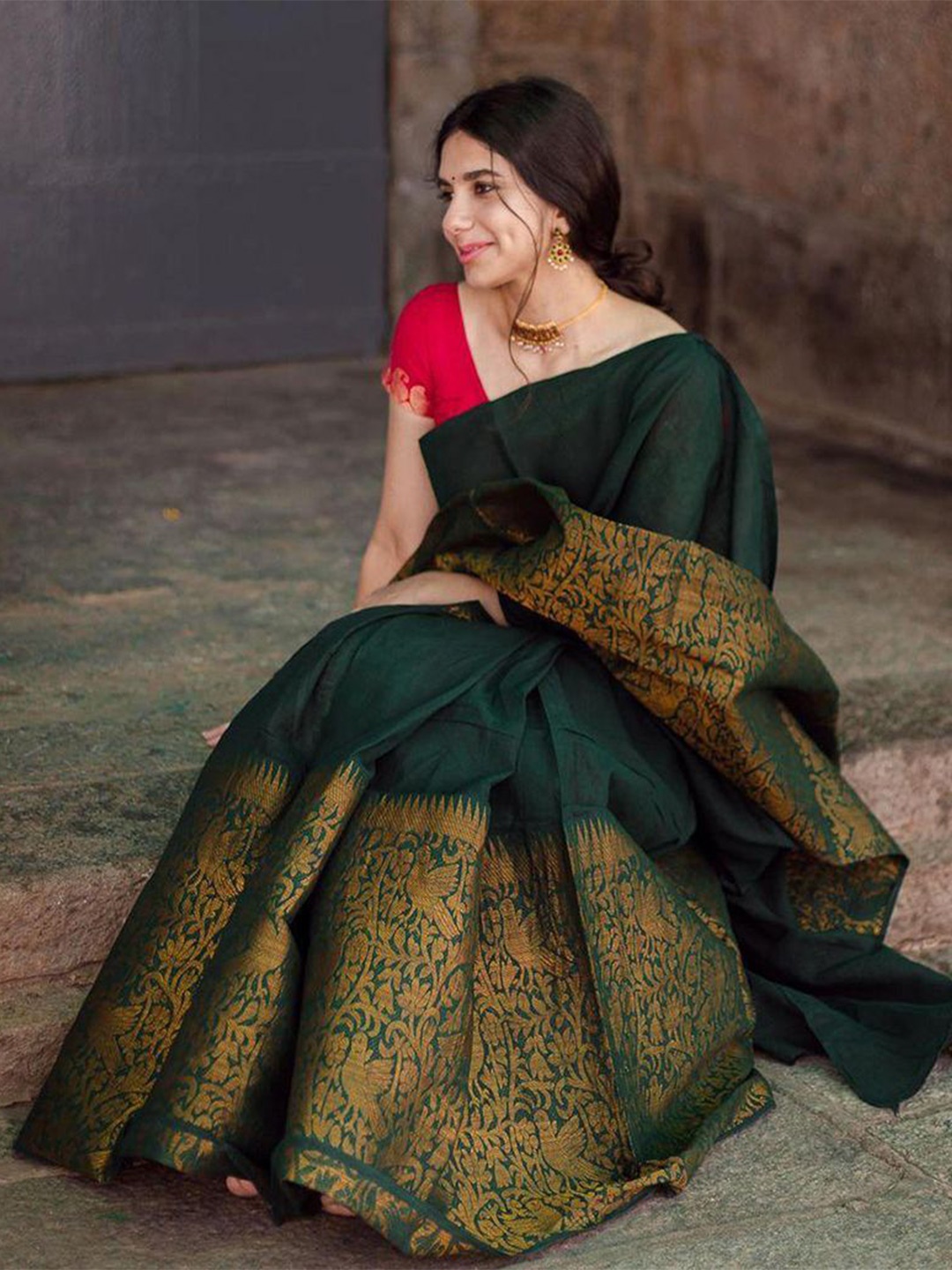 

Aldwych Zari Woven Design Banarasi Saree, Green