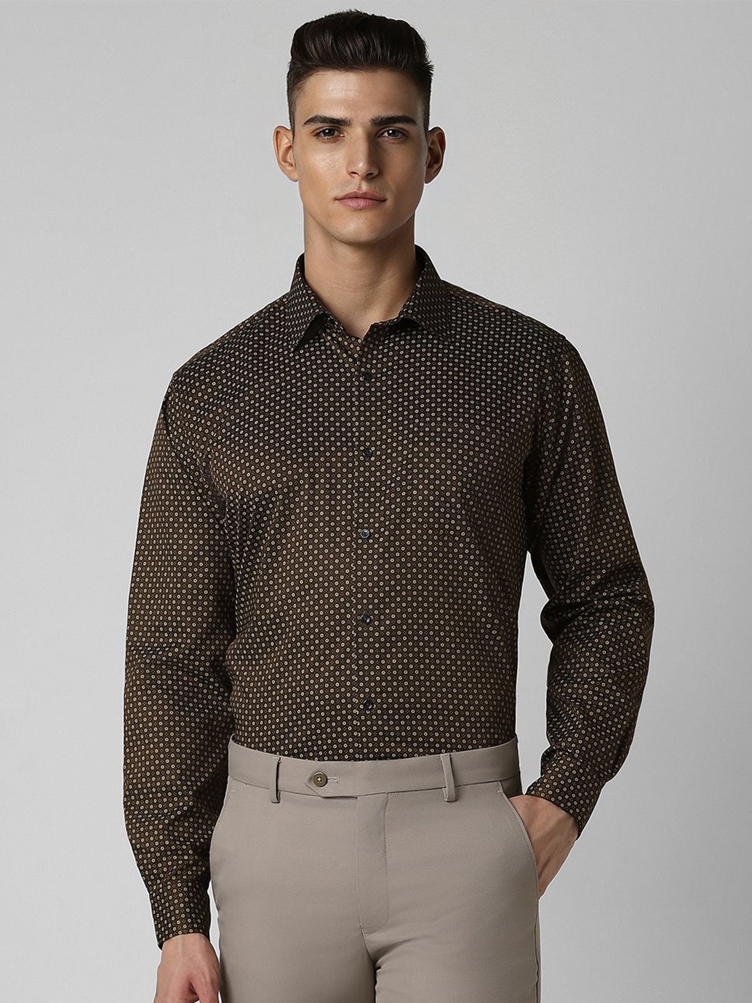 

Van Heusen Men Printed Spread Collar Party Shirt, Brown