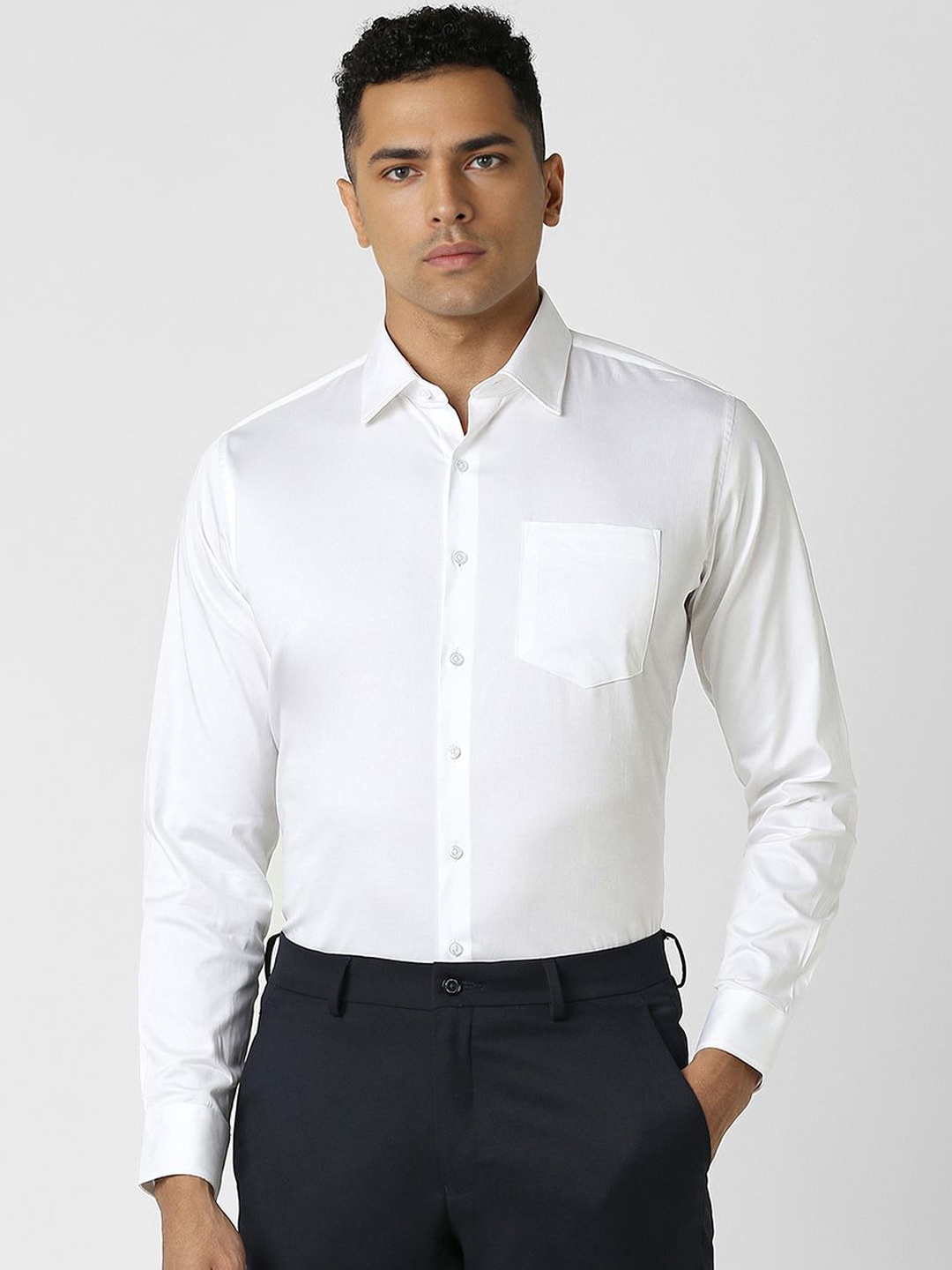 

Van Heusen Men Solid Spread Collar Slim Fit Party Shirt, White