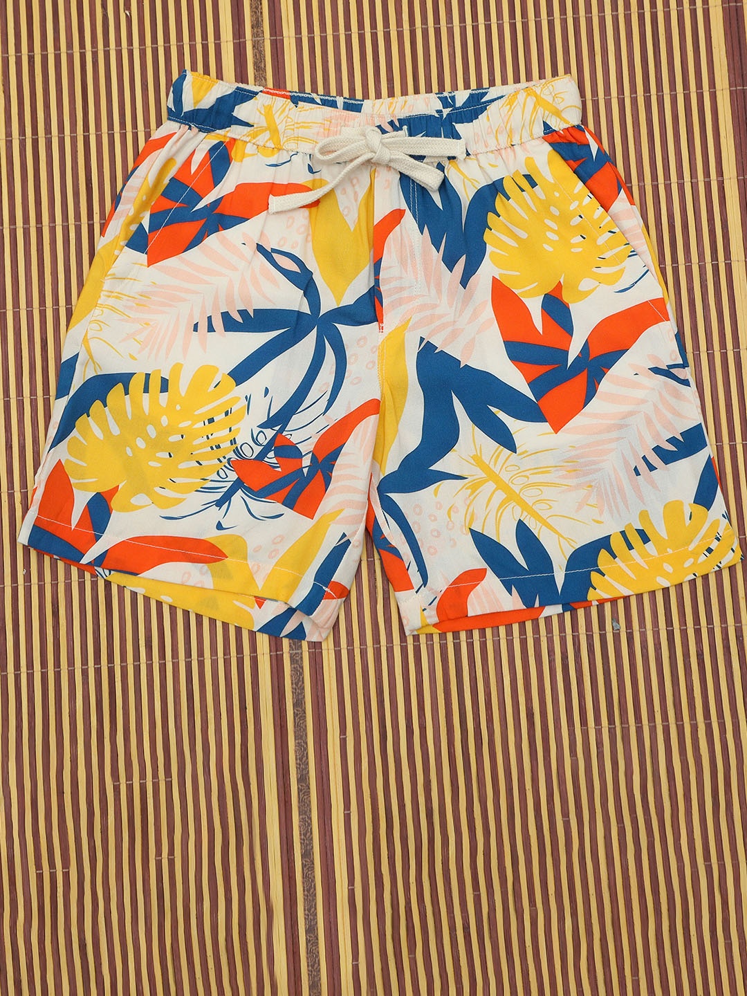 

The Lion and The Fish Boys Striped Printed Shorts, Black