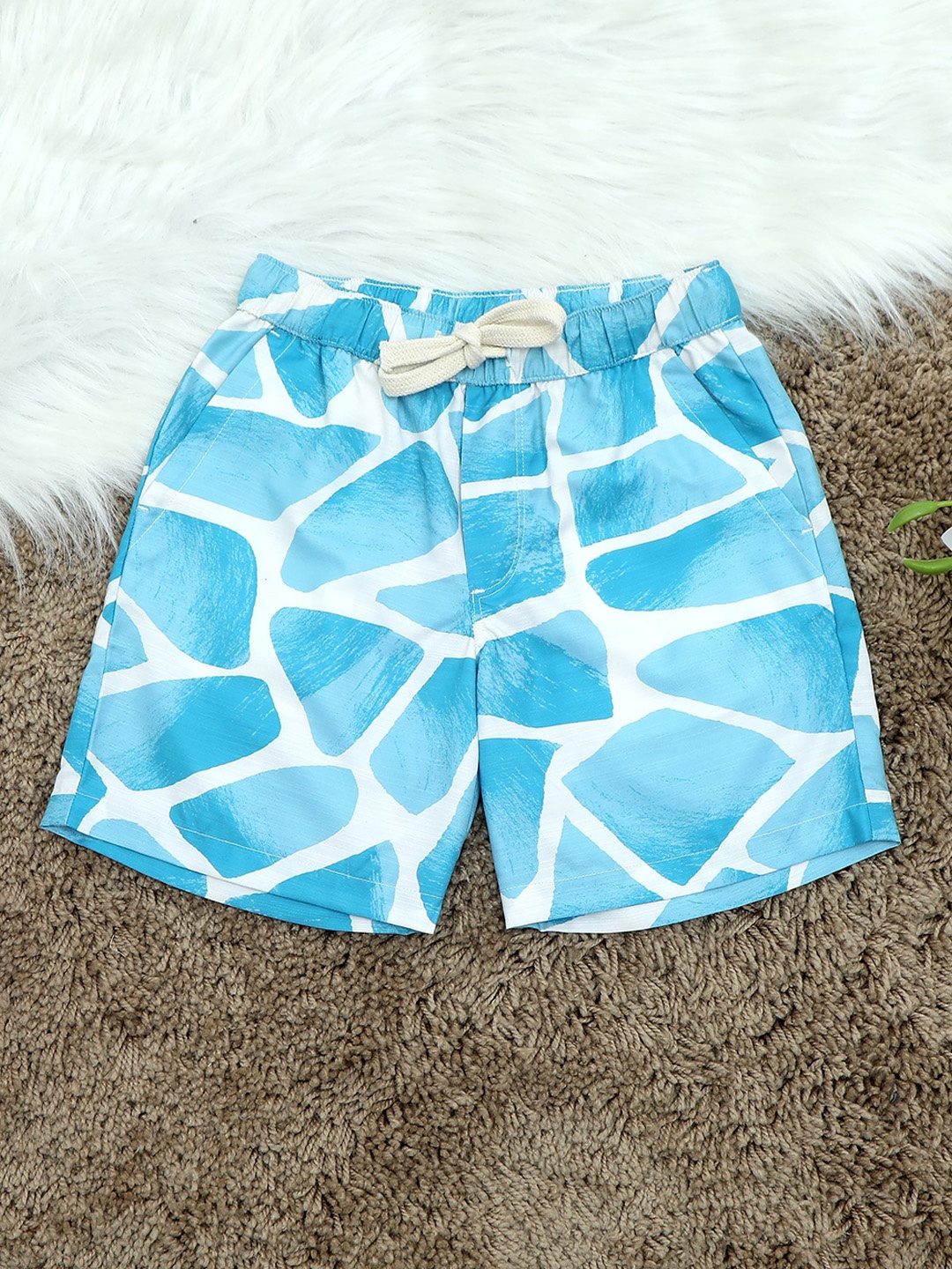 

The Lion and The Fish Boys Relaxed Fit Zaraffah Printed Polyester Mid-Rise Shorts, Blue