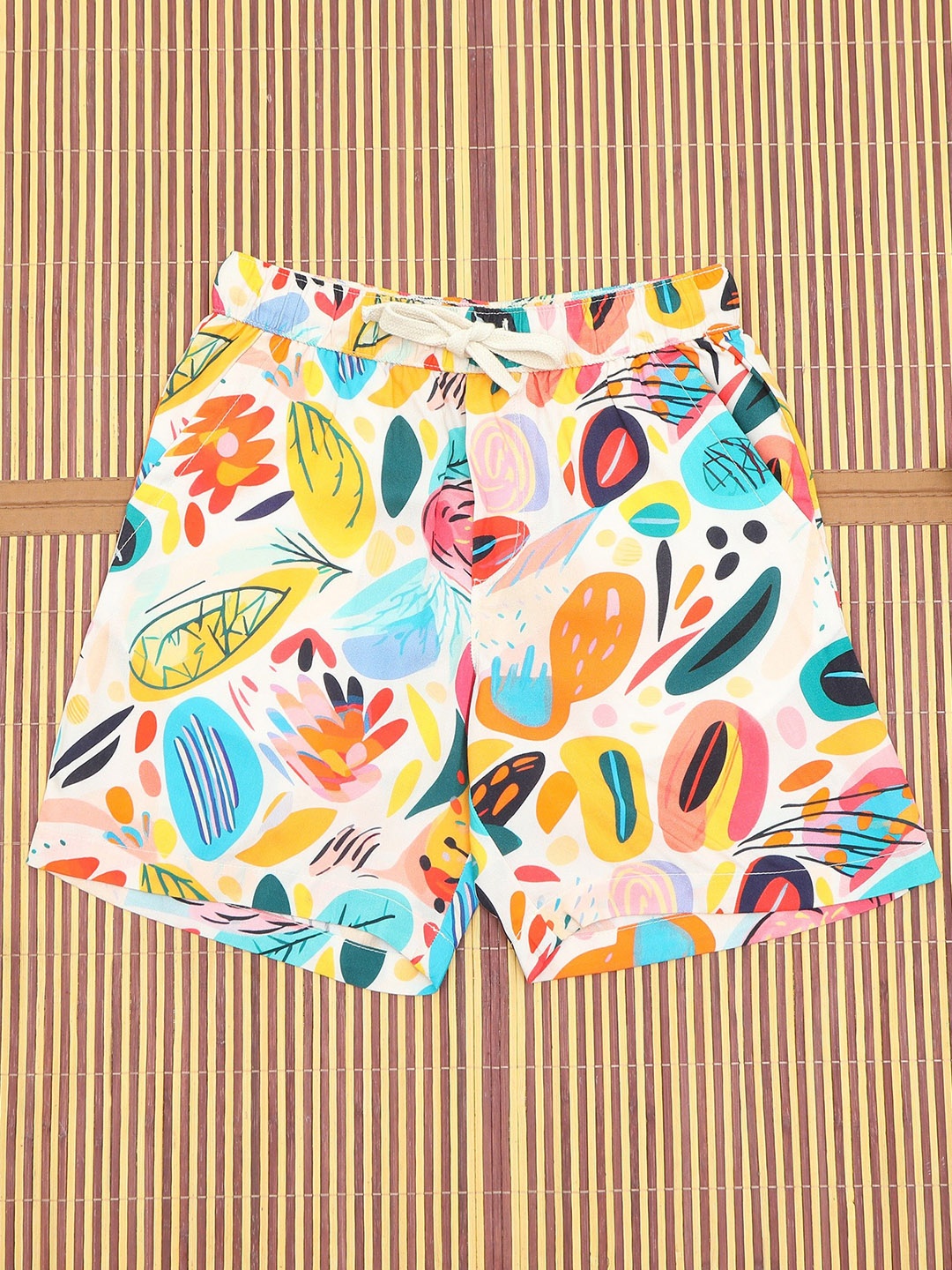 

The Lion and The Fish Boys Printed Mid-Rise Relaxed Fit Shorts, White