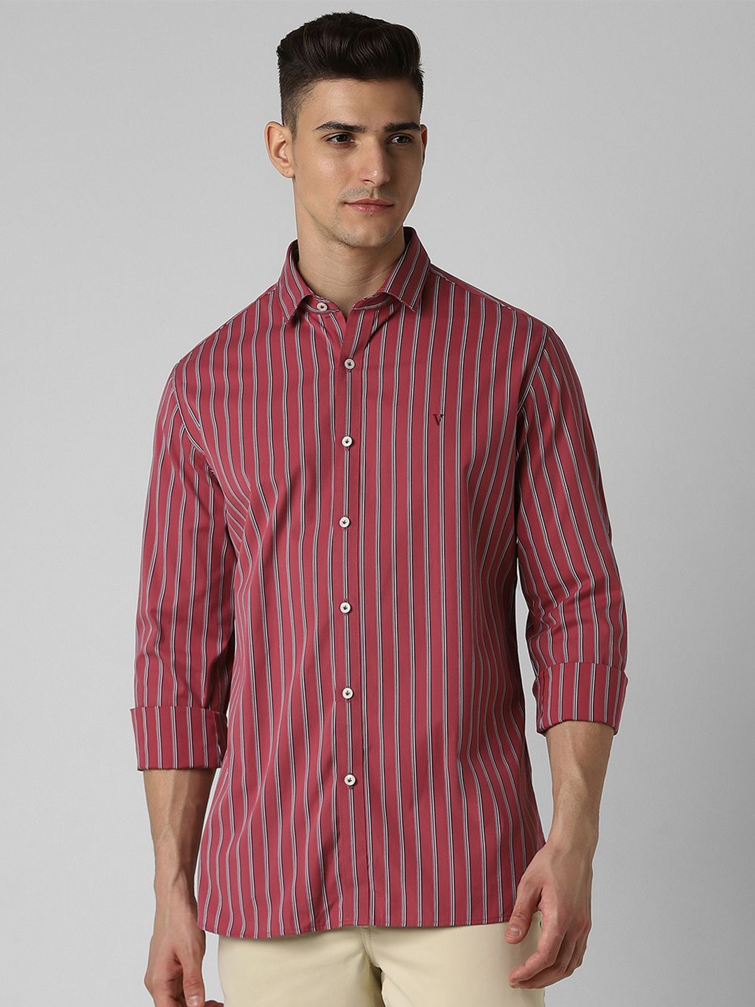 

Van Heusen Sport Men Slim Fit Striped Pure Cotton Casual Shirt, Red