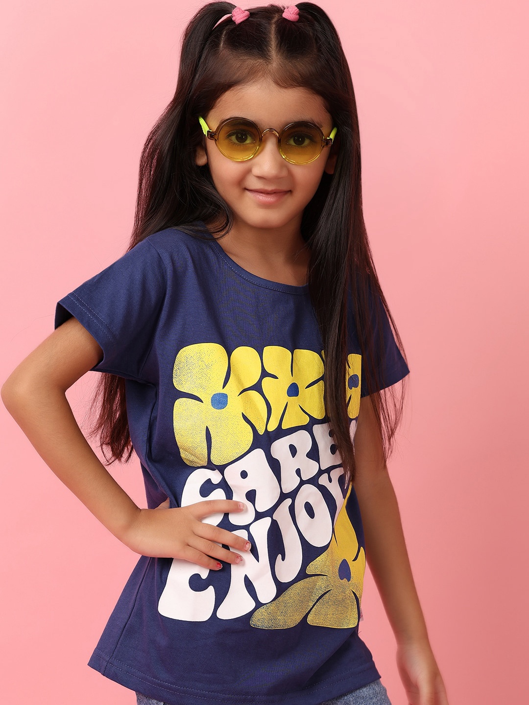 

V-Mart Girls Graphic Printed Round Neck T-shirt, Blue