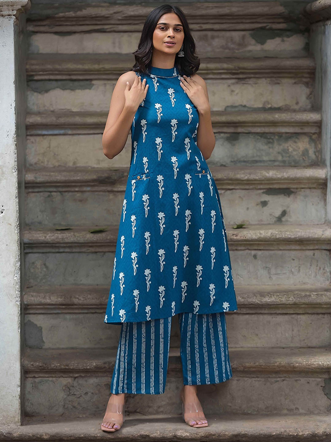 

INDYES Floral Printed Halter Neck Kantha Work Pure Cotton A-Line Kurta with Trousers, Navy blue