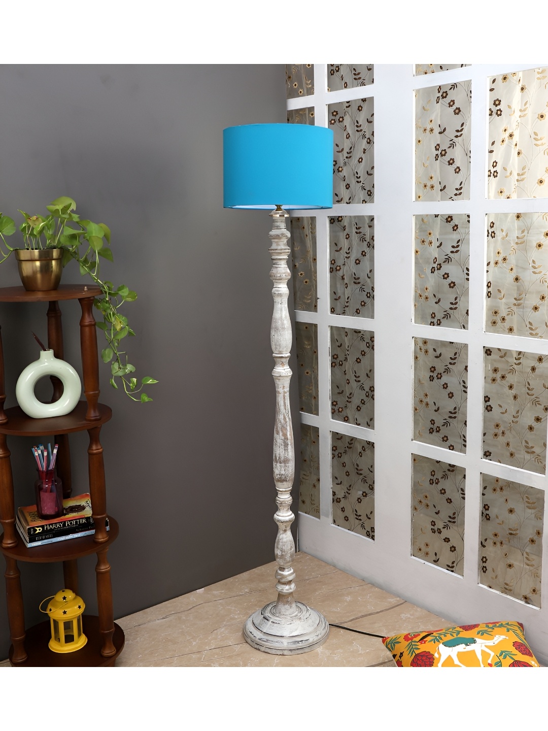 

TU CASA Blue & White Mango Wooden Floor Lamp