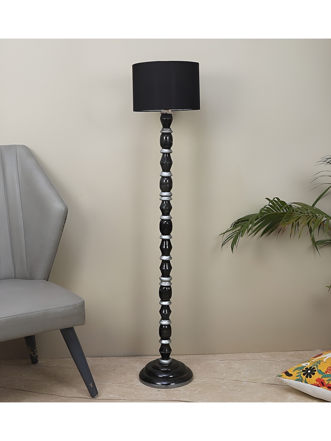 

TU CASA Black Mango Wooden Cylindrical Shaped Floor Lamp