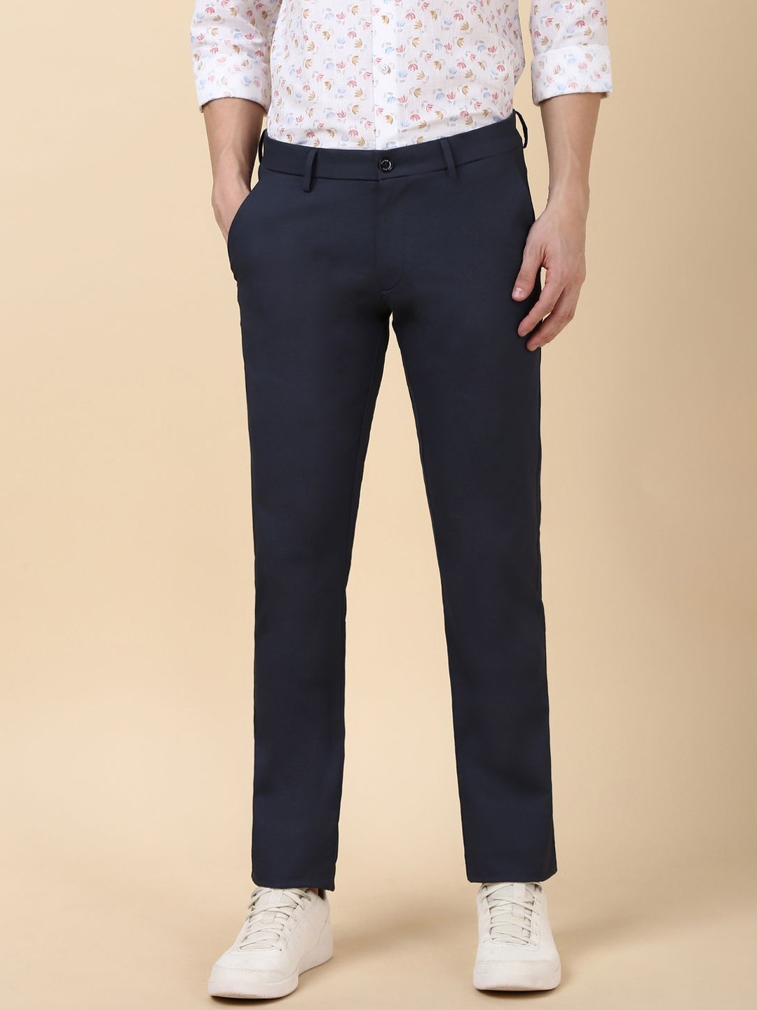 

Allen Solly Men Slim Fit Trousers, Navy blue