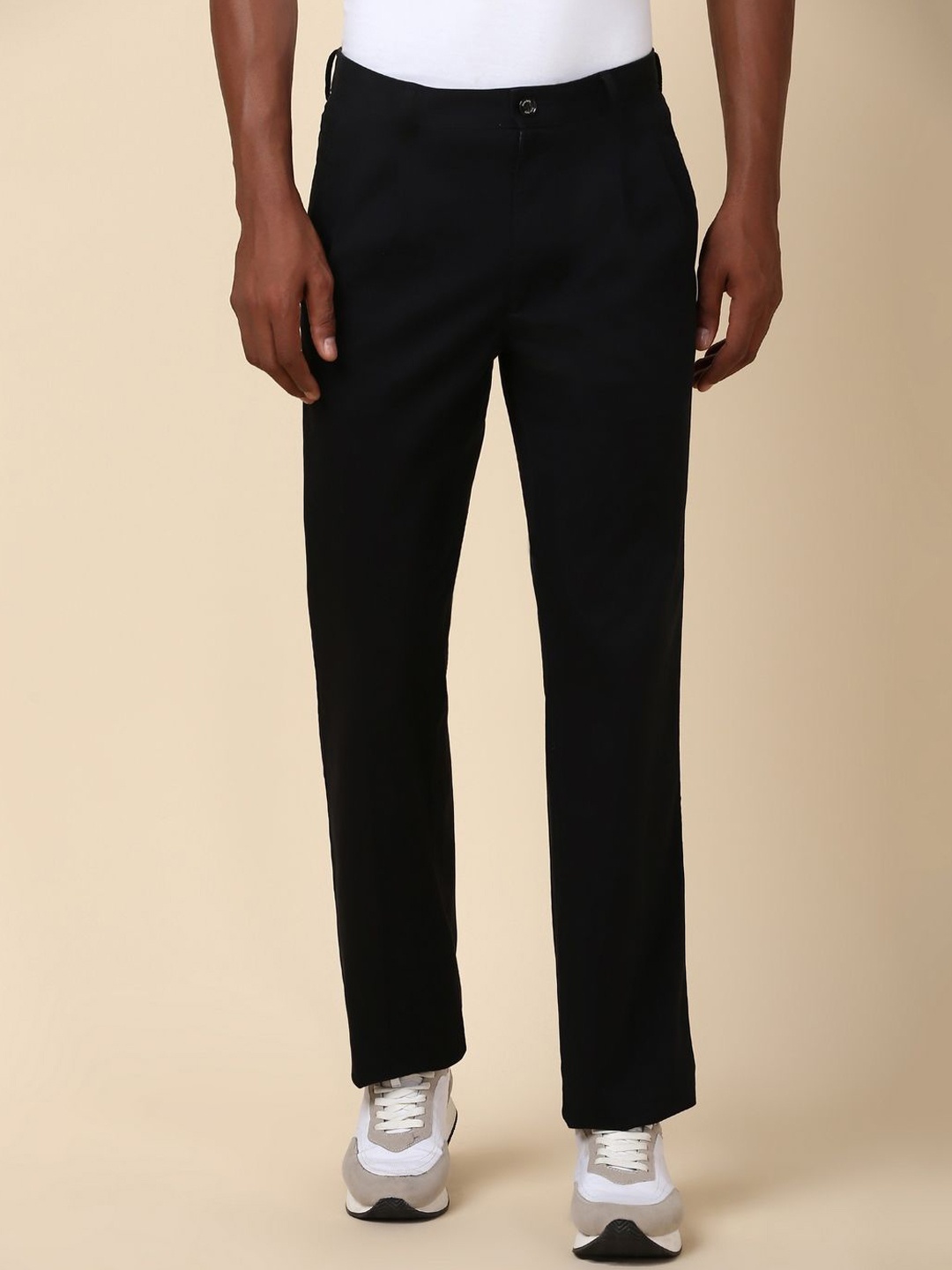 

Allen Solly Men Trousers, Black