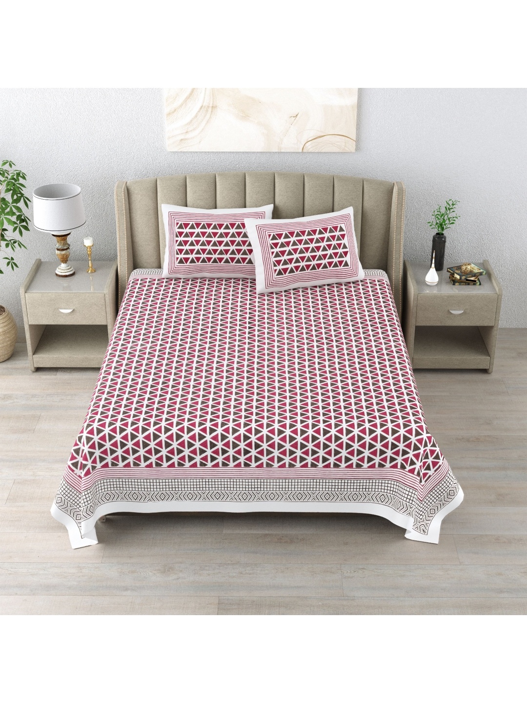 

DE CAMA Maroon & White Geometric 300 TC Pure Cotton King Bedsheet With 2 Pillow Covers