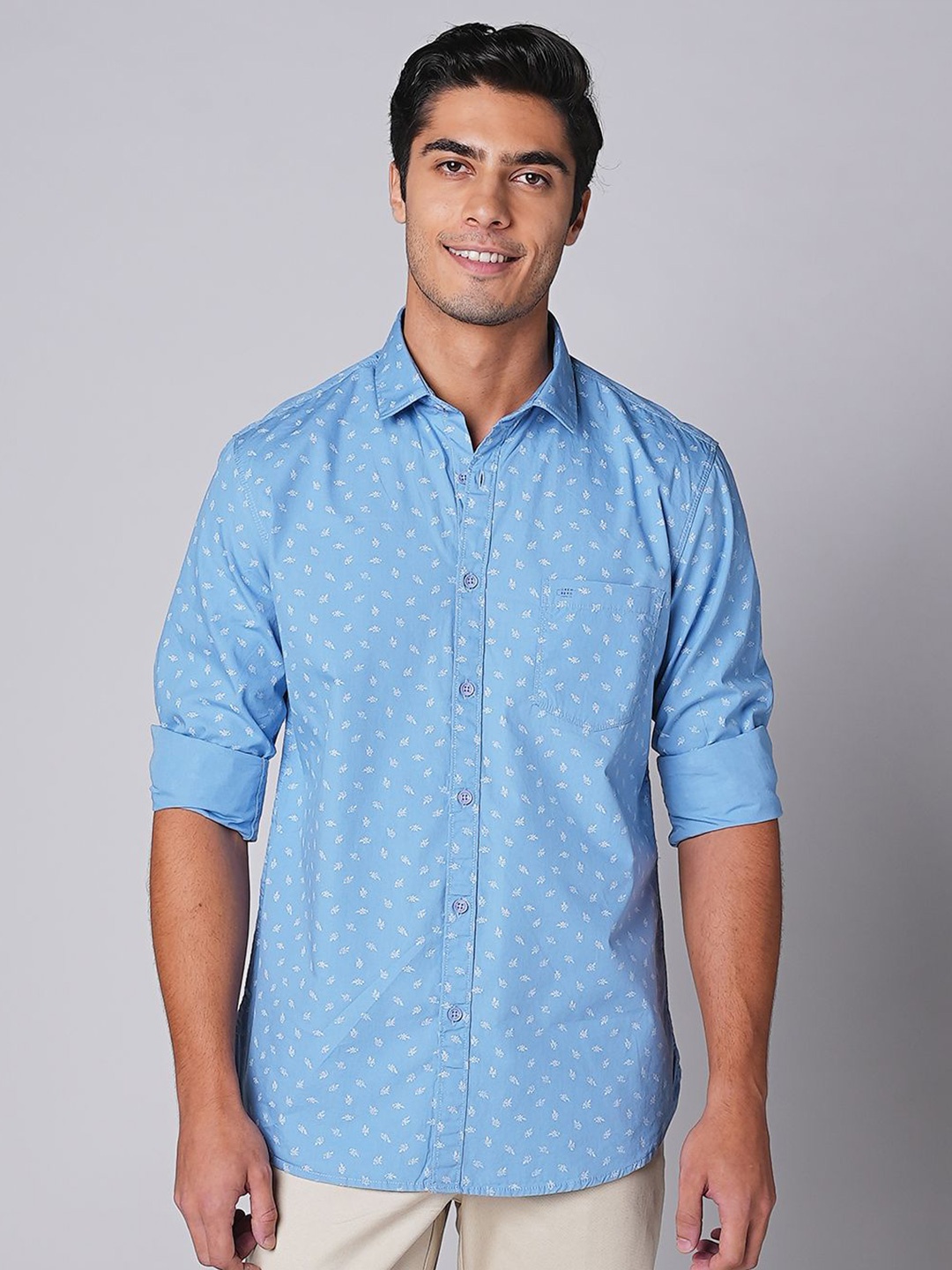 

Oxemberg Men Micro Ditsy Printed Spread Collar Casual Shirt, Blue