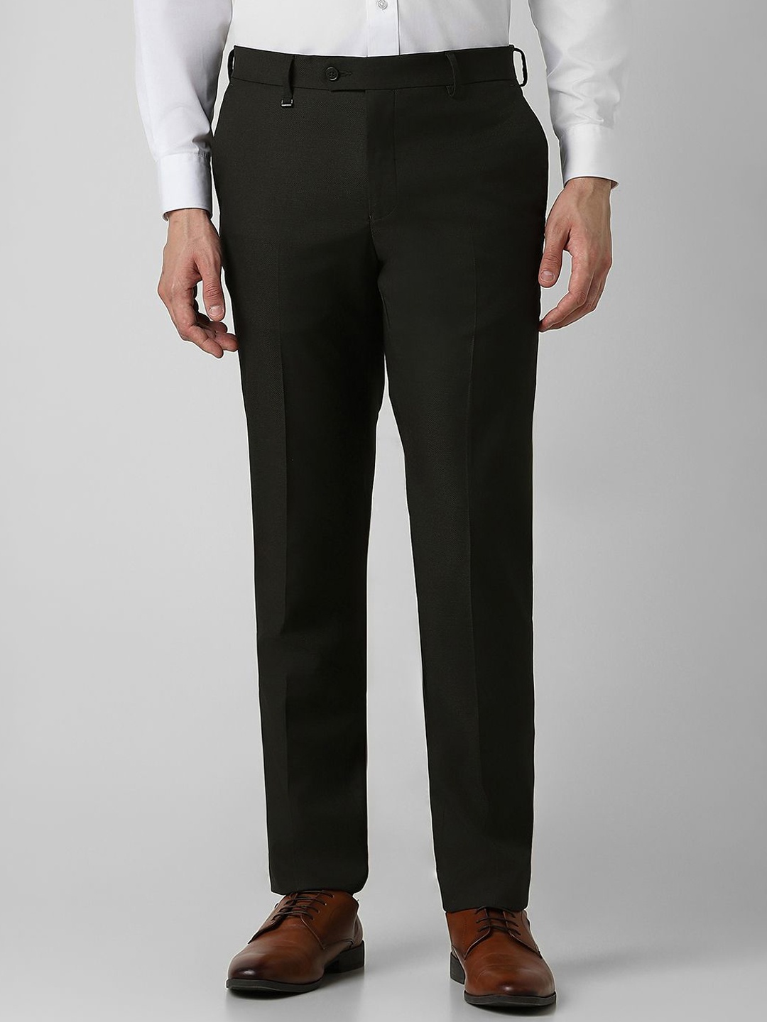 

Van Heusen Men Slim Fit Trousers, Black