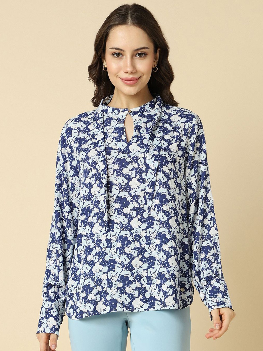 

Allen Solly Woman Floral Printed Keyhole Neck Top, Blue
