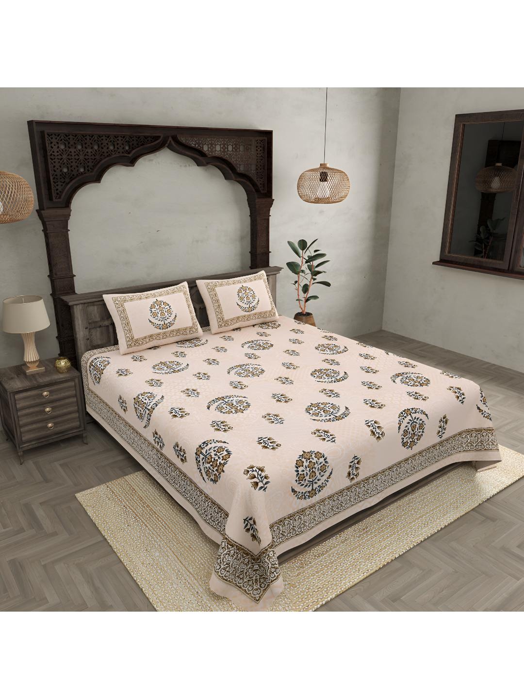 

BED-SHEET.COM Brown & White Printed 250 TC Cotton King Bedsheet With 2 Pillow Covers