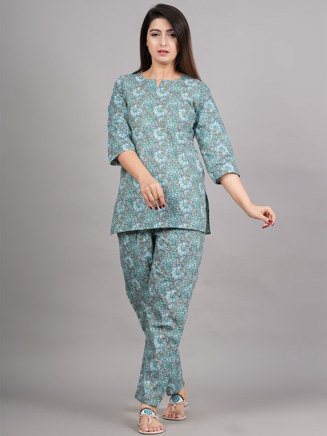 

FCV Floral Printed Pure Cotton Top With Pyjama, Sea green