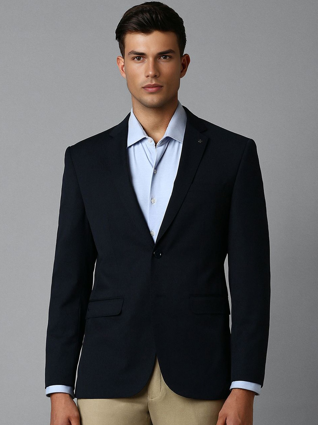 

Louis Philippe Notched Lapel Collar Slim-Fit Single-Breasted Formal Blazer, Black