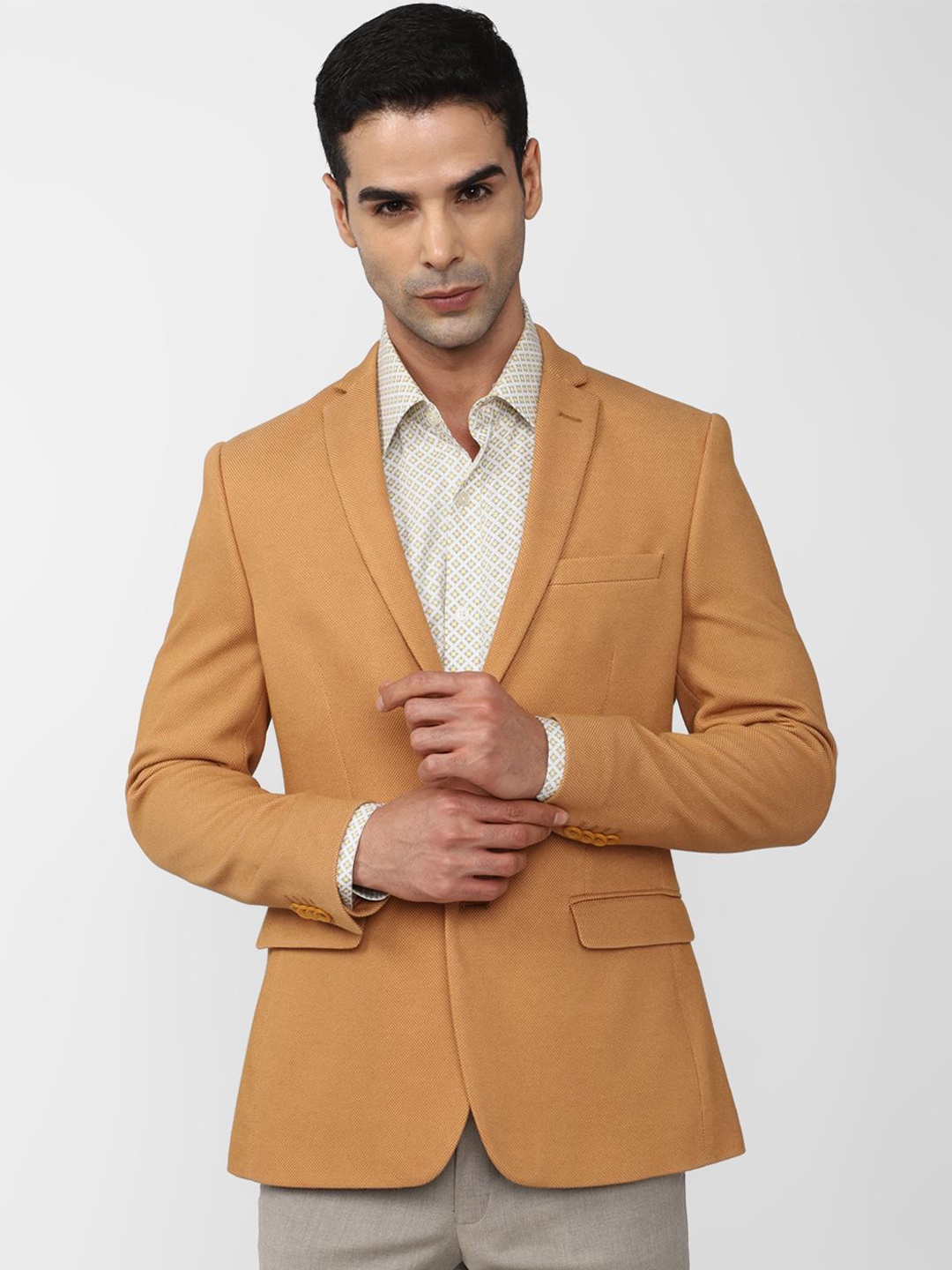 

Peter England Elite Notched Lapel Collar Single-Breasted Slim-Fit Formal Blazer, Orange