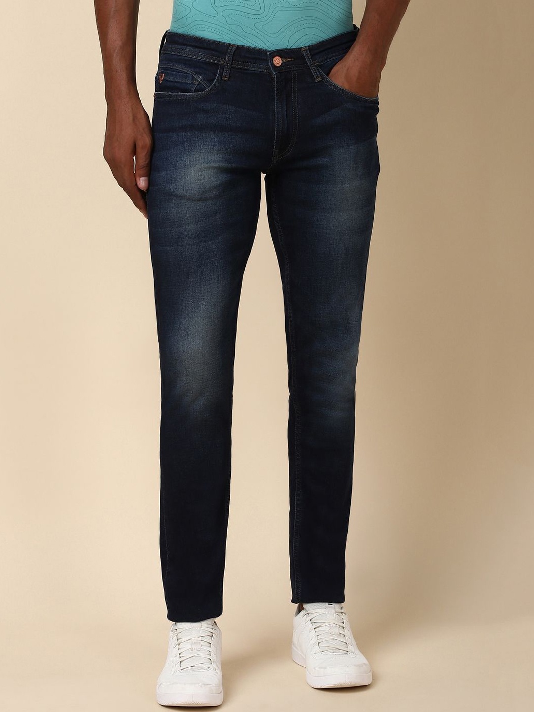 

Allen Solly Men Skinny Fit Low Distress Heavy Fade Jeans, Navy blue