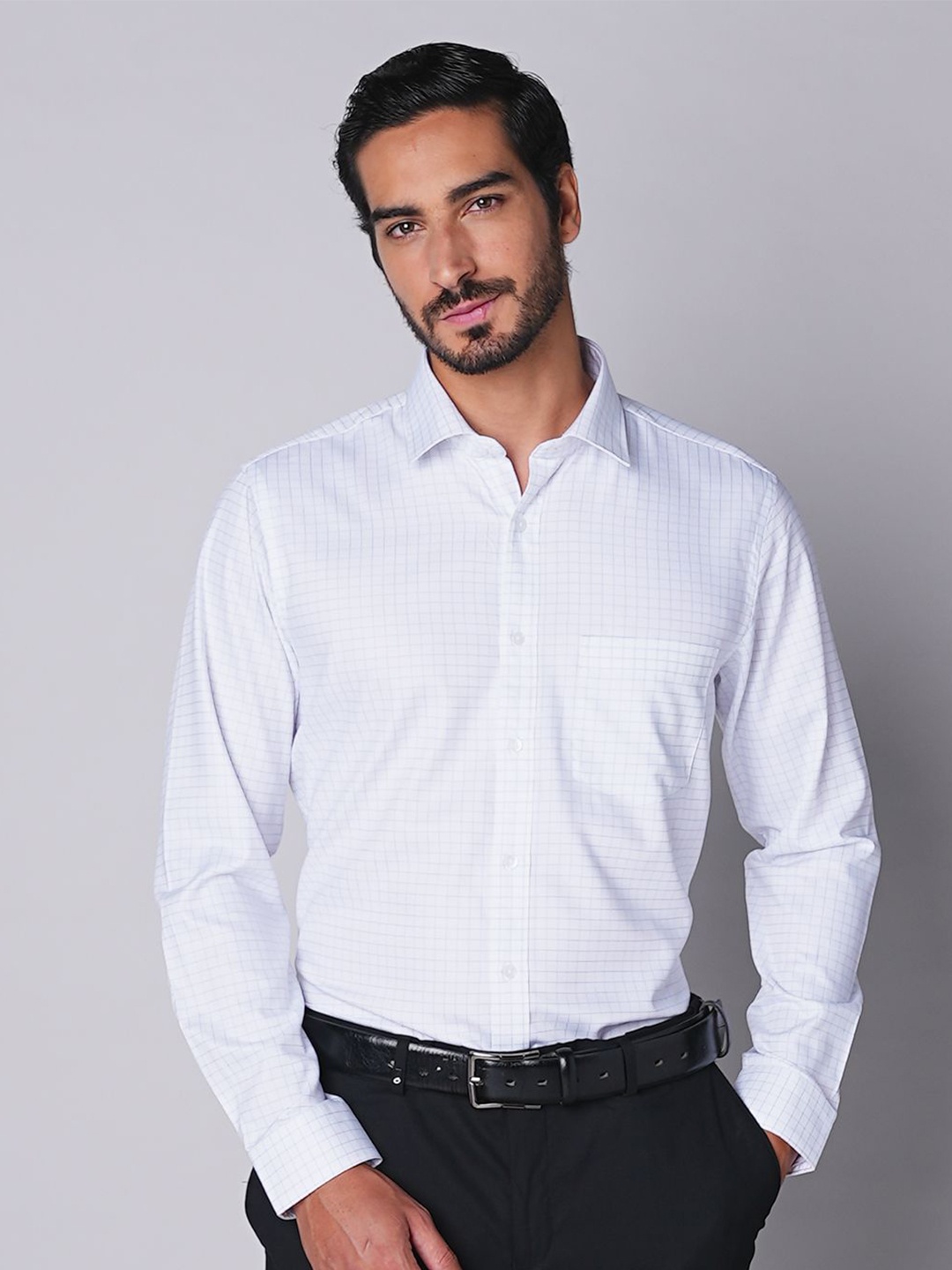 

Oxemberg Men Spread Collar Slim Fit Checked Formal Shirt, White