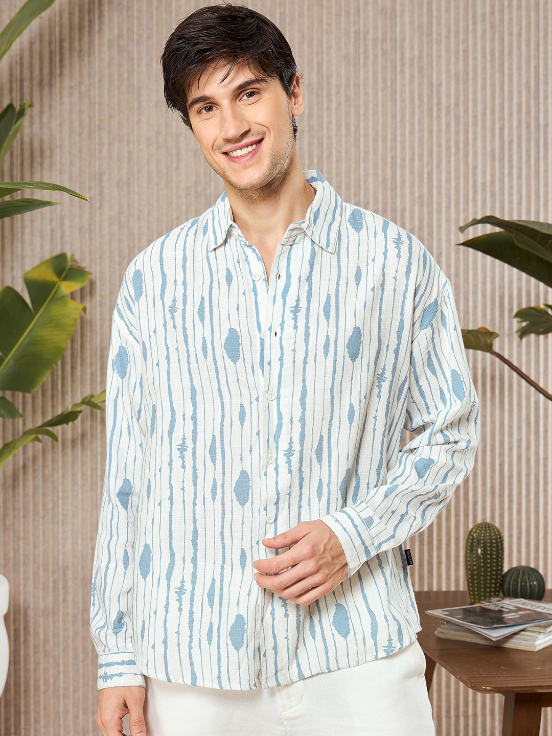

Beyoung Men Spread Collar Striped Casual Shirt, Blue