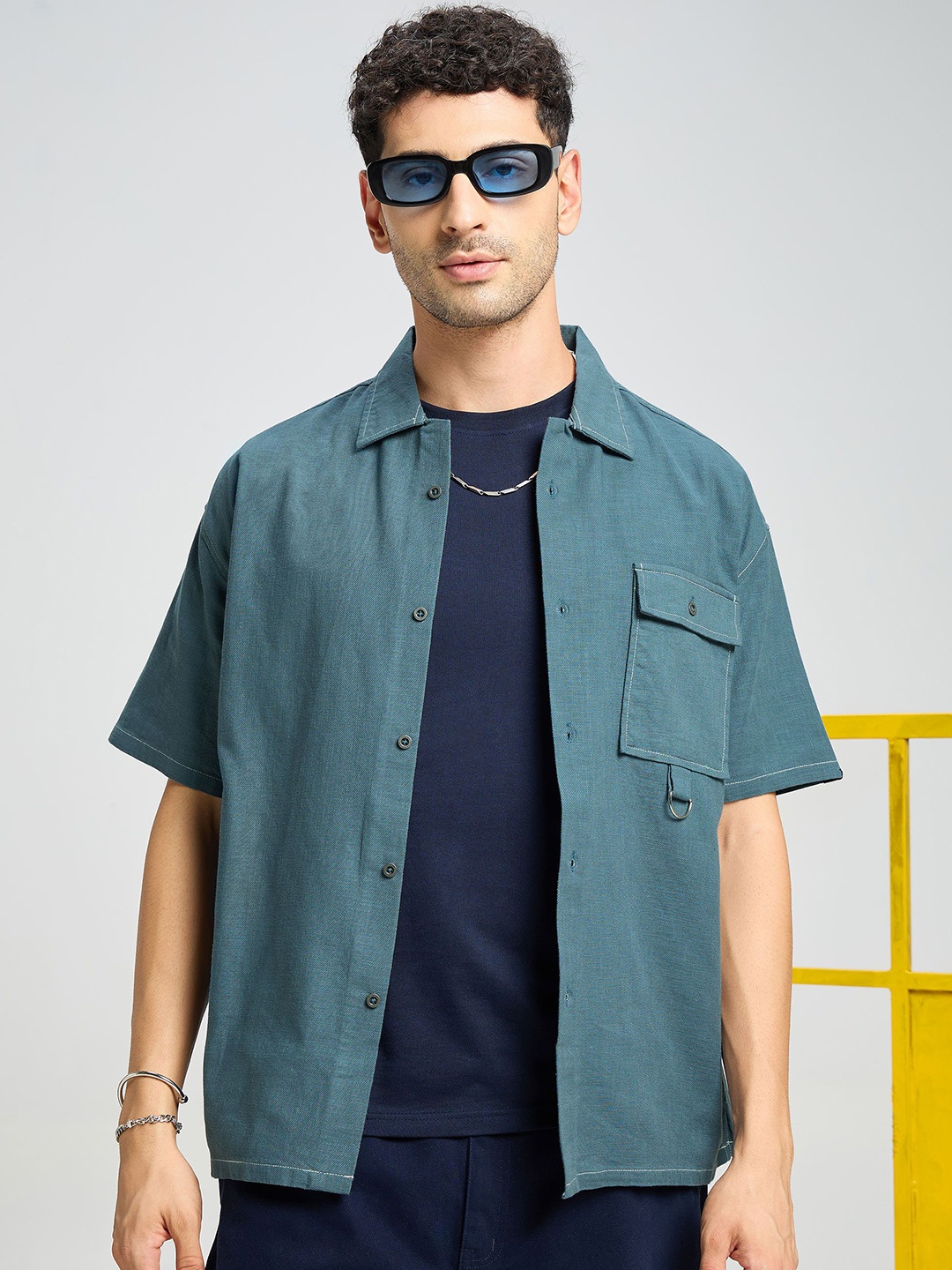

Beyoung Men Solid Spread Collar Casual Shirt, Blue