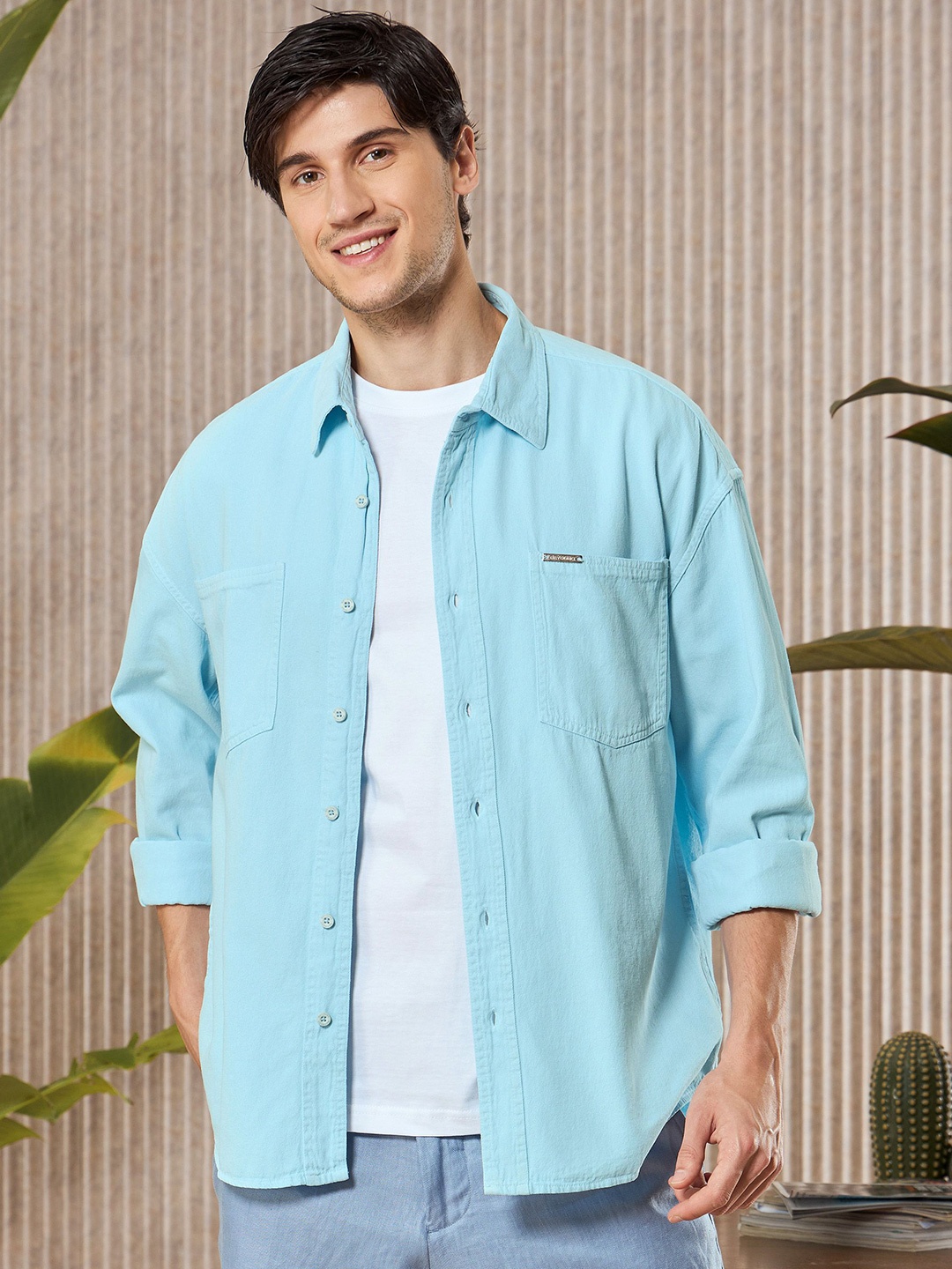 

Beyoung Men Spread Collar Solid Casual Shirt, Blue