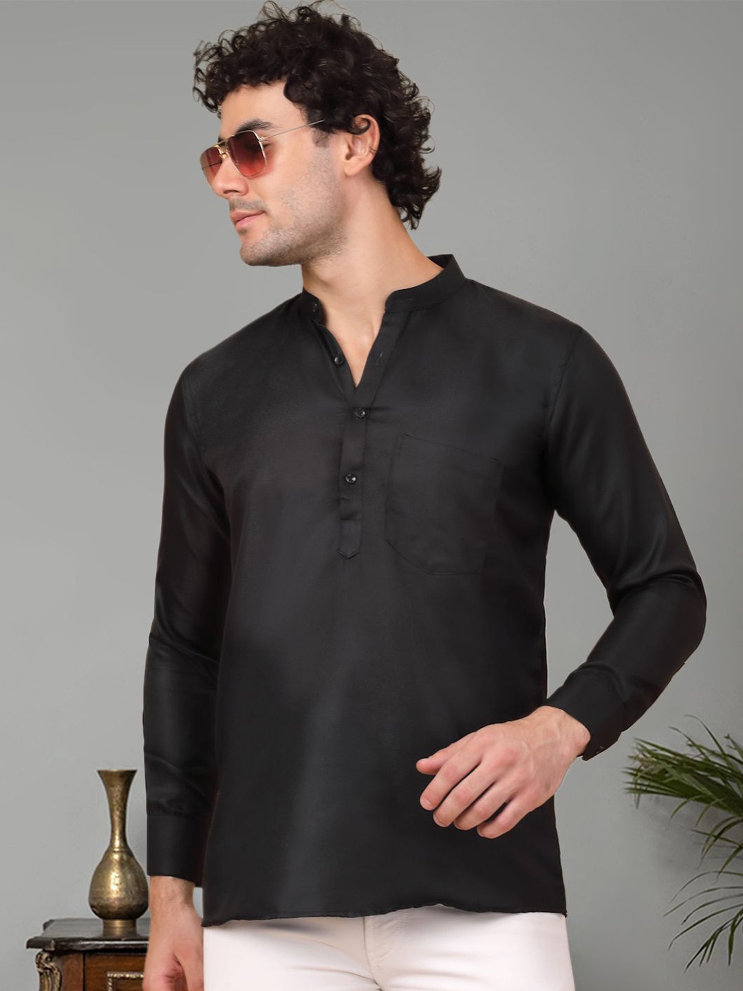 

Jompers Mandarin Collar Cotton Straigth Short Kurta, Black