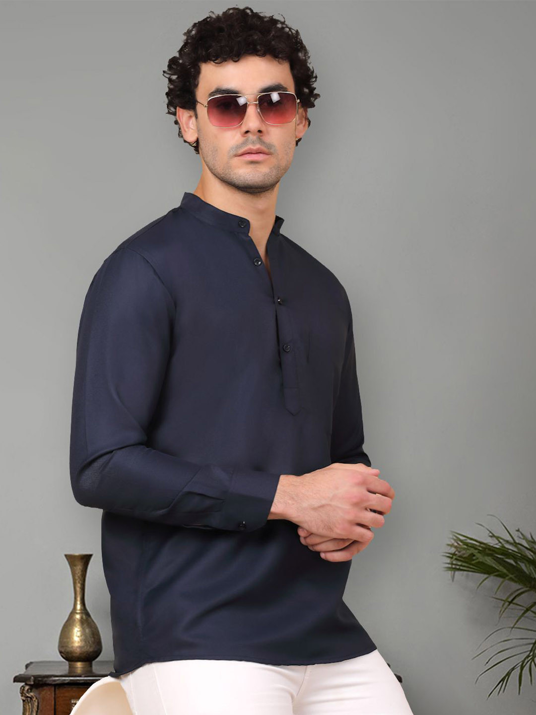 

Jompers Mandarin Collar Cotton Straigth Short Kurta, Navy blue