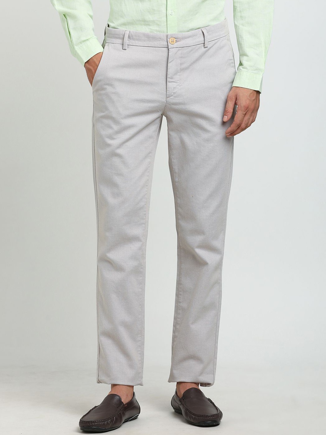

Turtle Men Relaxed Mid-Rise Skinny Fit Trousers, Grey