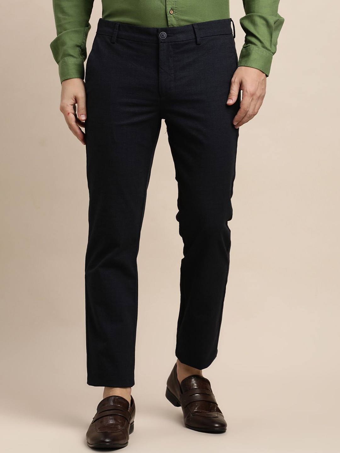 

Turtle Men Relaxed Slim Fit Trousers, Black