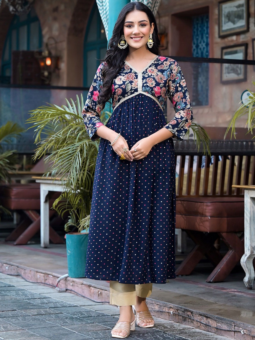 

Label Khoj V Neck Floral Printed A-Line Kurta, Navy blue