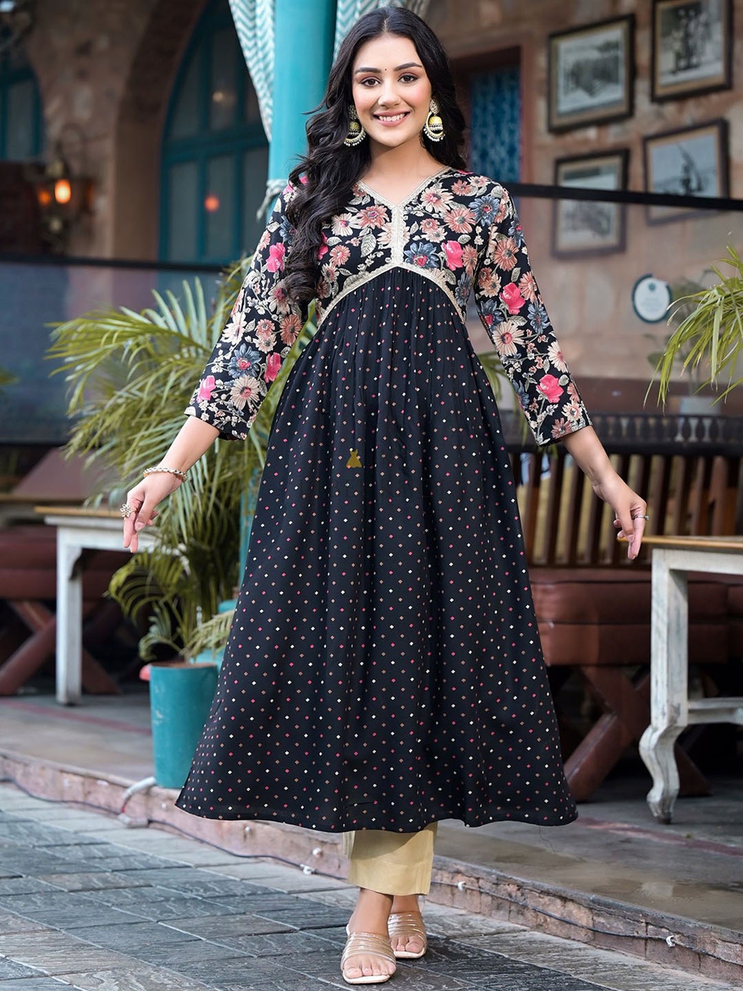 

Label Khoj V Neck Floral Printed A-Line Kurta, Black