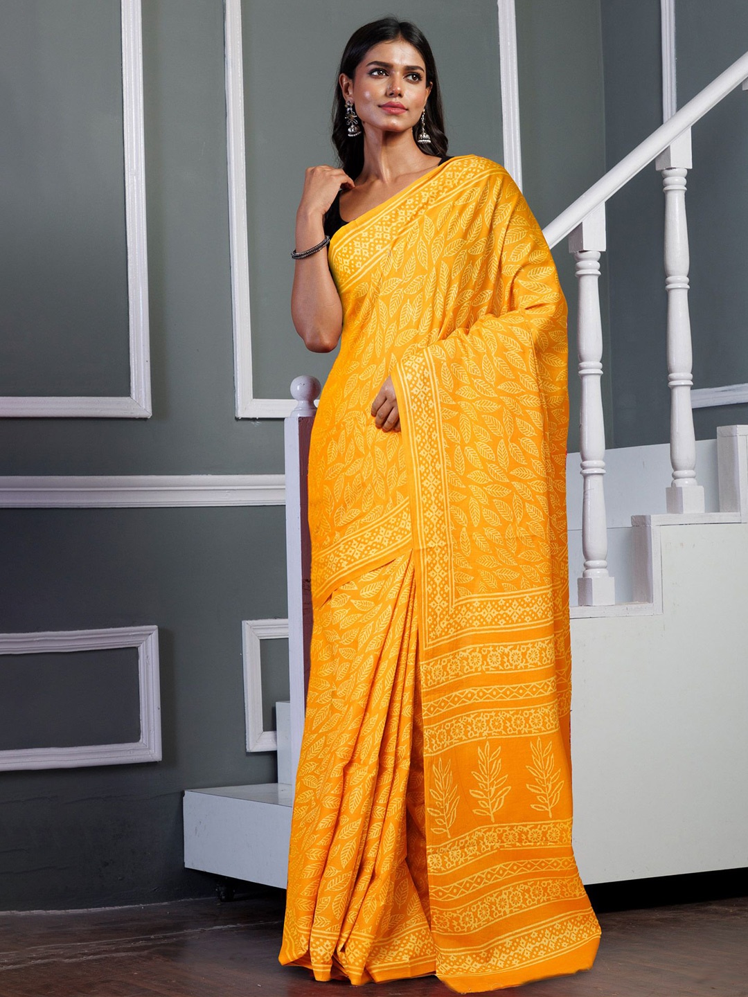 

Unnati Silks Ethnic Motifs Pure Cotton Handloom Block Print Saree, Yellow
