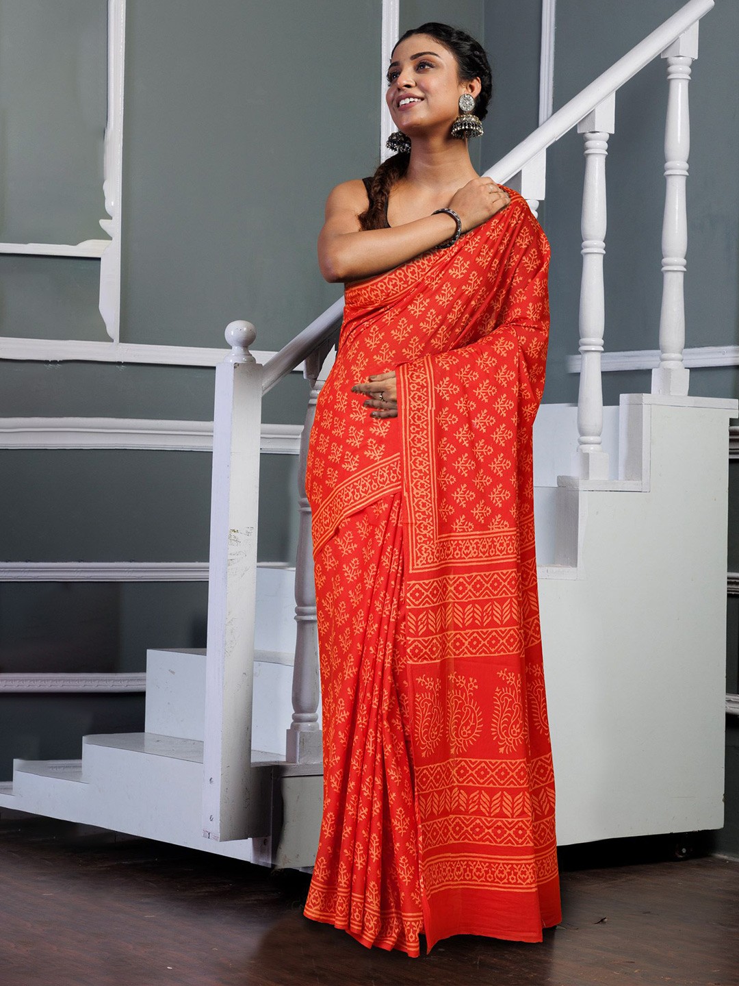 

Unnati Silks Ethnic Motifs Pure Cotton Handloom Block Print Saree, Red