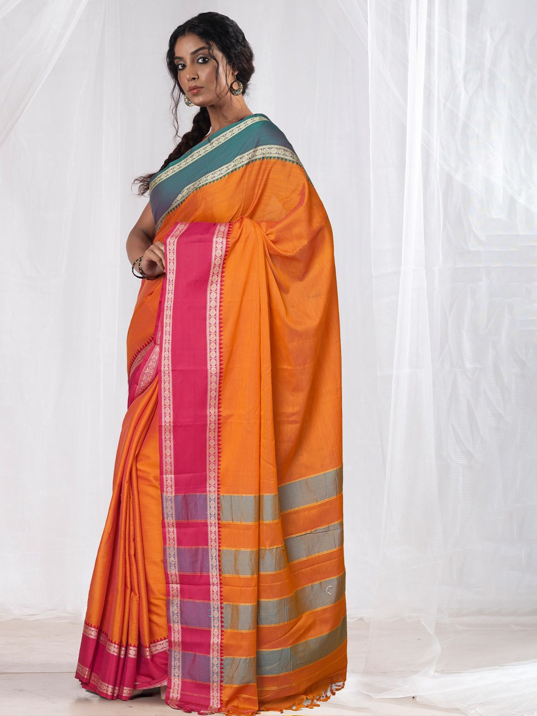 

Unnati Silks Pure Cotton Handloom Narayan Peth Saree, Orange
