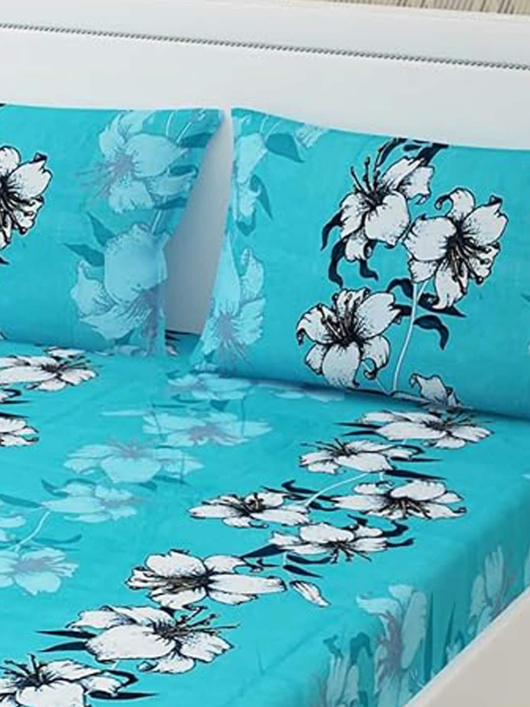 

Lunar Days Blue Floral 250 TC Queen Bedsheet with 2 Pillow Covers