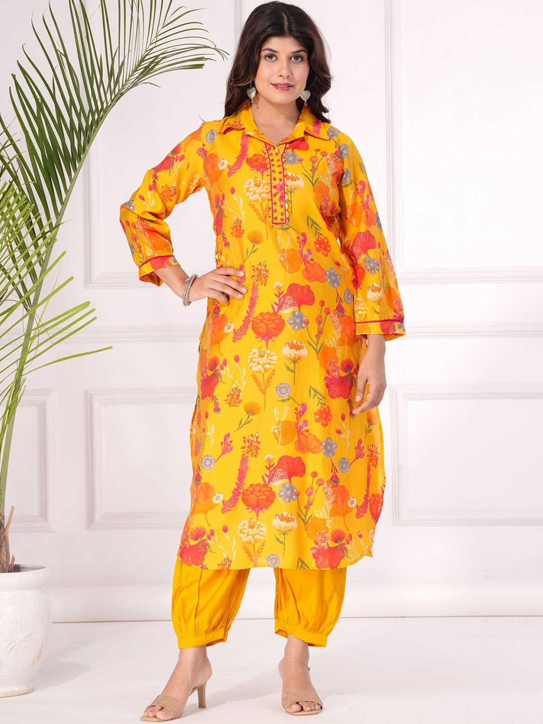 

KALINI Floral Printed Regular Sequinned Kurta & Salwar, Yellow