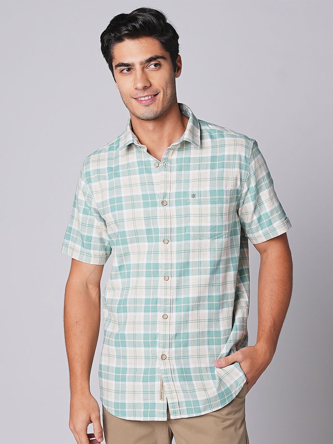 

Oxemberg Men Spread Collar Slim Fit Checked Casual Shirt, Green