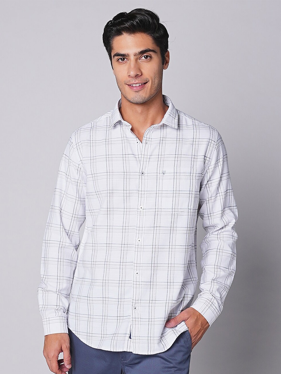 

Oxemberg Men Slim Fit Spread Collar Checked Casual Shirt, White