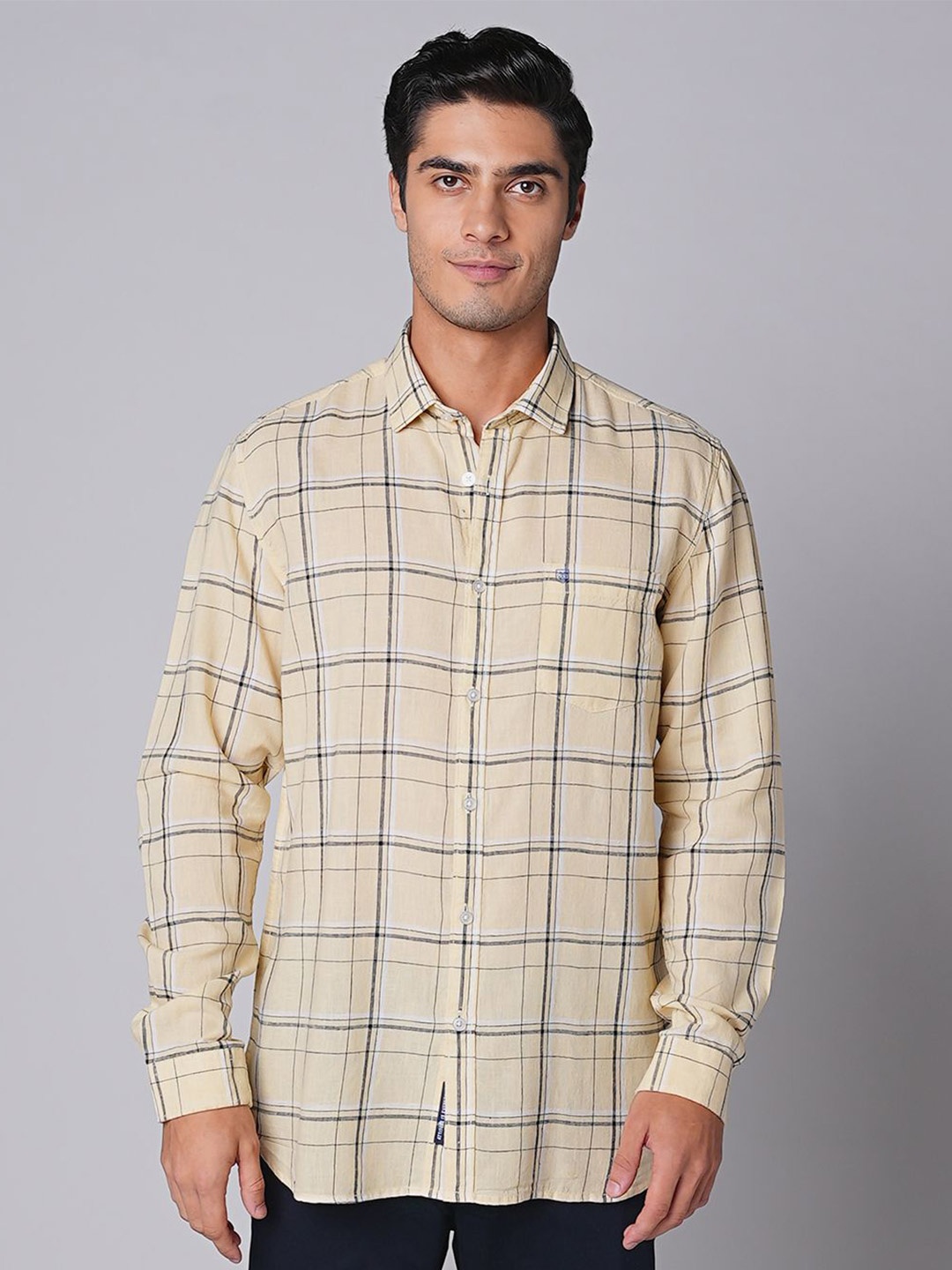 

Oxemberg Men Spread Collar Slim Fit Checked Casual Shirt, Yellow