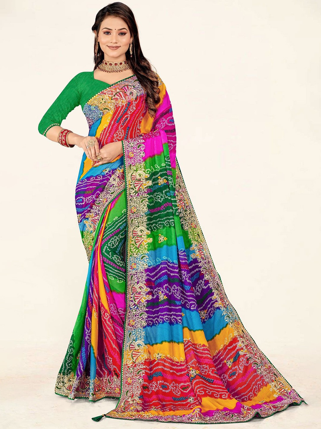 

TINA FASHION Embroidered Zari Bandhani Saree, Green