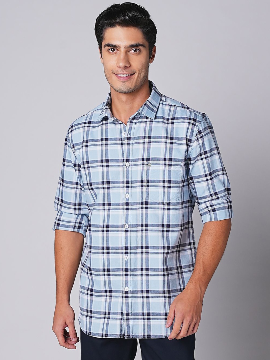 

Oxemberg Men Spread Collar Slim Fit Checked Casual Shirt, Blue