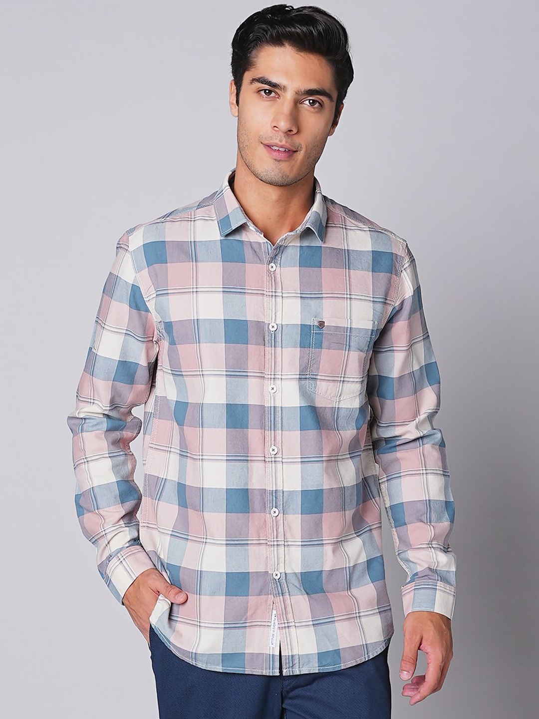 

Oxemberg Men Spread Collar Slim Fit Checked Casual Shirt, Blue