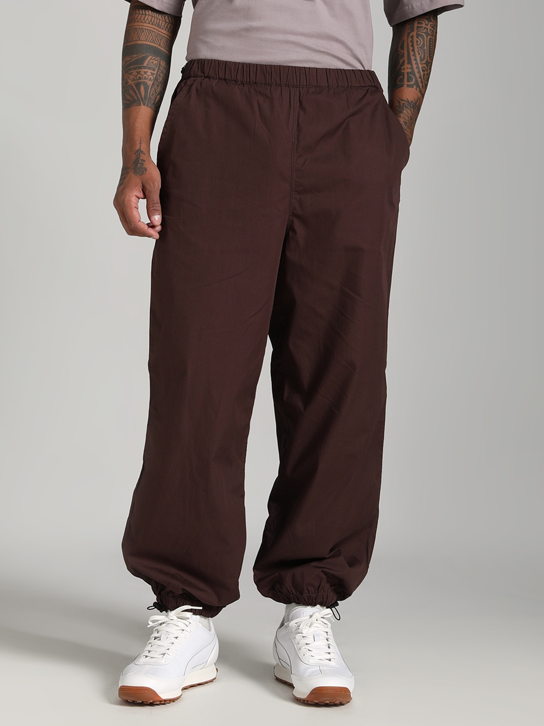 

IZF Men Loose Fit High-Rise Joggers Trousers, Brown